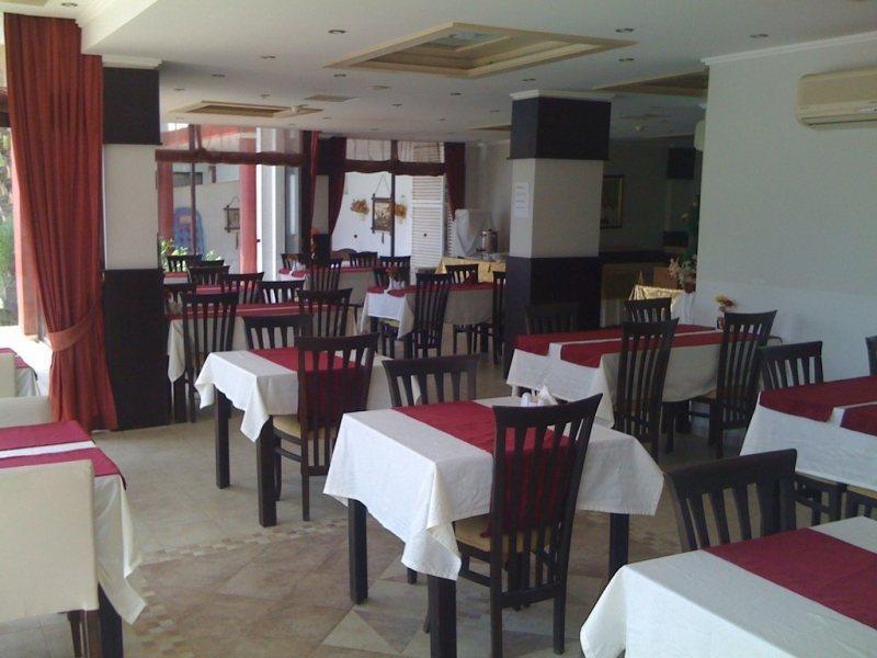 Carna Garden Hotel Сиде Екстериор снимка