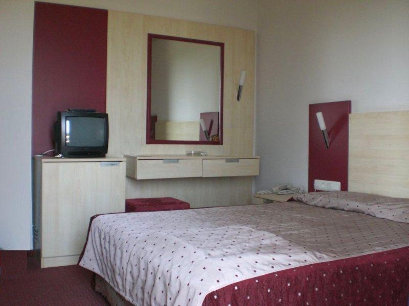Carna Garden Hotel Сиде Екстериор снимка