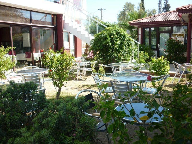 Carna Garden Hotel Сиде Екстериор снимка