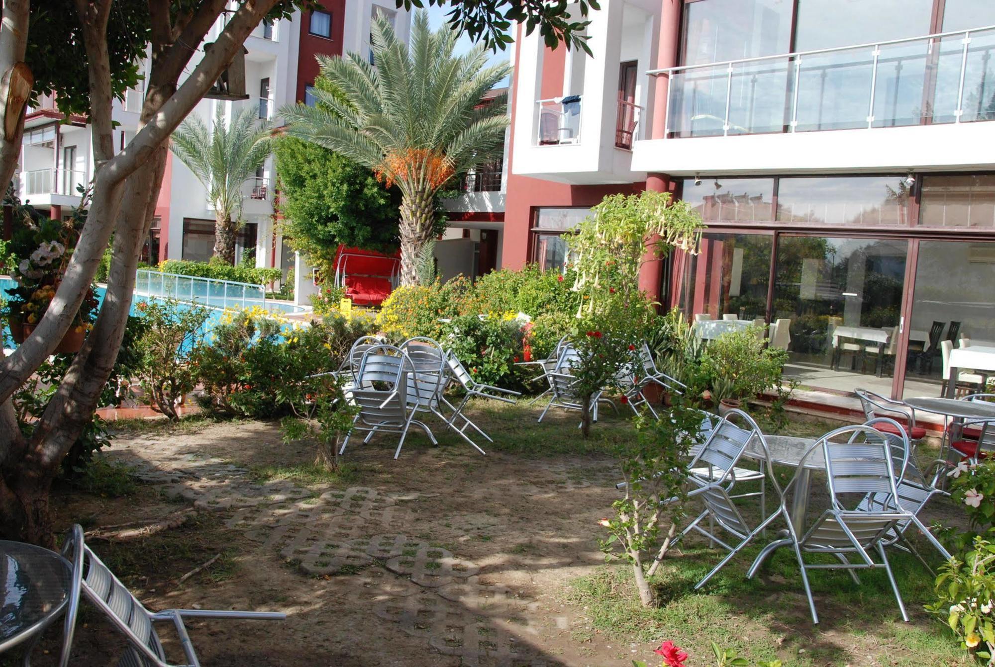 Carna Garden Hotel Сиде Екстериор снимка